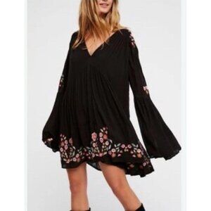 Free People Te Amo Black Embroidered Baby Doll Mini Dress Women's Sz XS Oversize